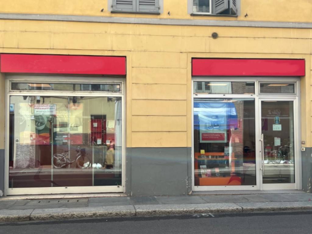 negozio in vendita a Parma in zona Oltretorrente