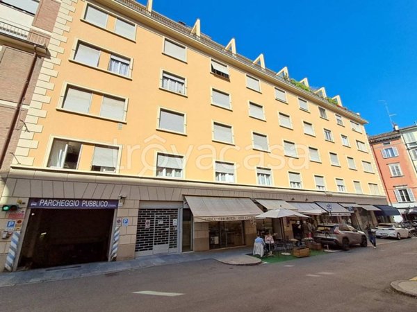 appartamento in vendita a Parma in zona Centro Storico