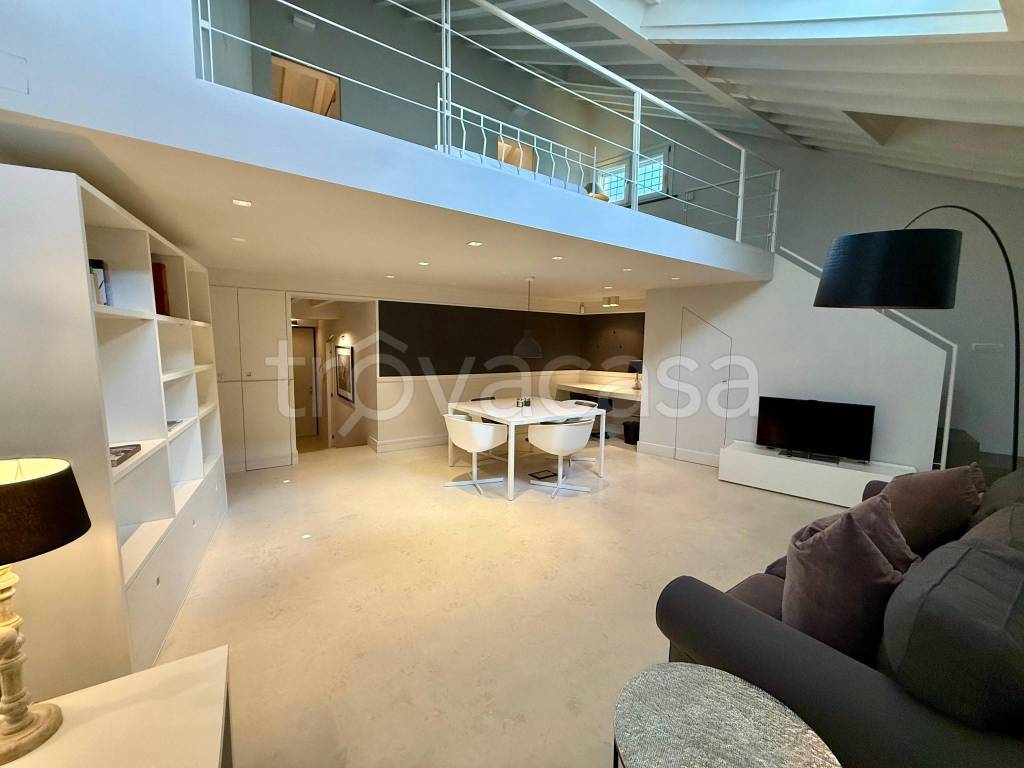 appartamento in vendita a Parma in zona Centro Storico