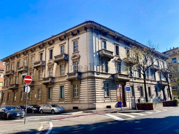 appartamento in vendita a Parma in zona Centro Storico