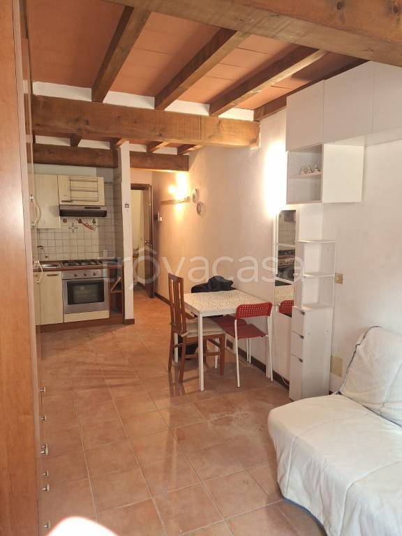 appartamento in vendita a Parma in zona Centro Storico