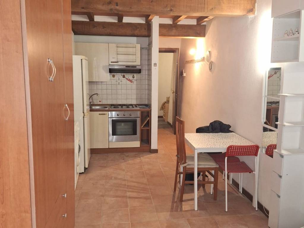 appartamento in vendita a Parma in zona Centro Storico