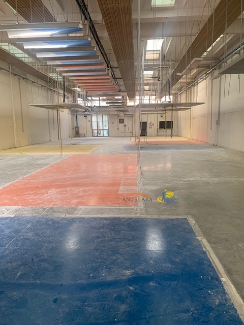 locale di sgombero in vendita a Parma