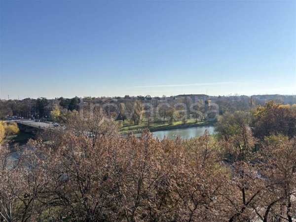 appartamento in vendita a Parma in zona Oltretorrente