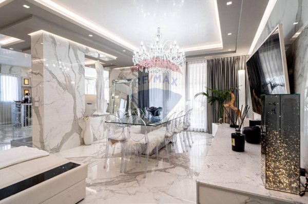 appartamento in vendita a Parma in zona Porporano