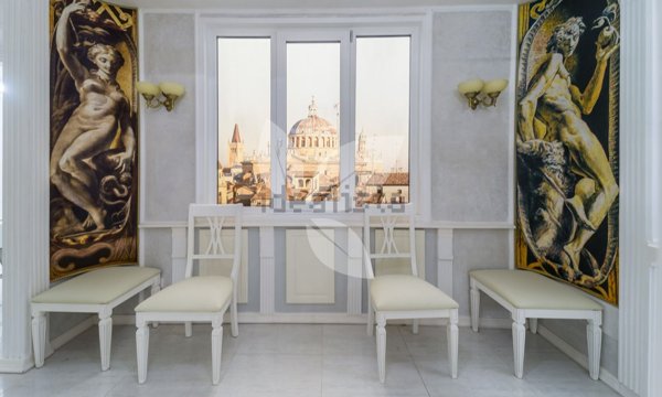 appartamento in vendita a Parma in zona Centro Storico