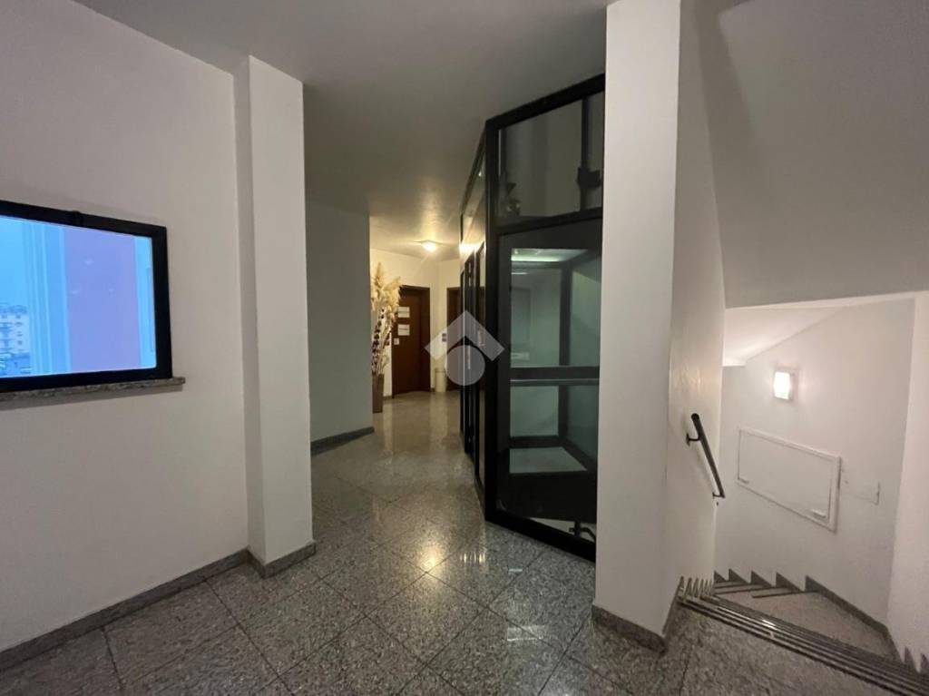 ufficio in vendita a Parma in zona Pablo