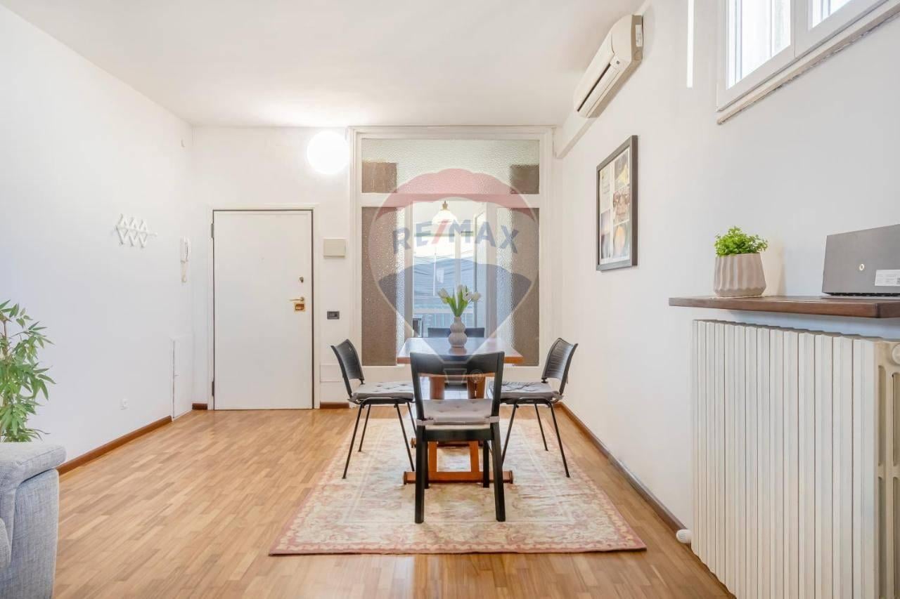 appartamento in vendita a Parma in zona Centro Storico