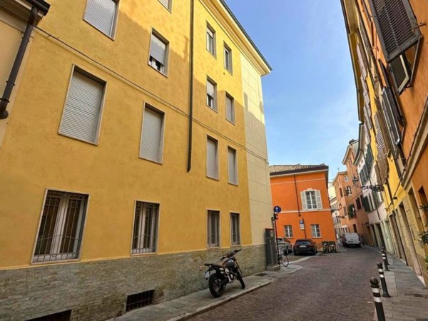 appartamento in vendita a Parma in zona Centro Storico