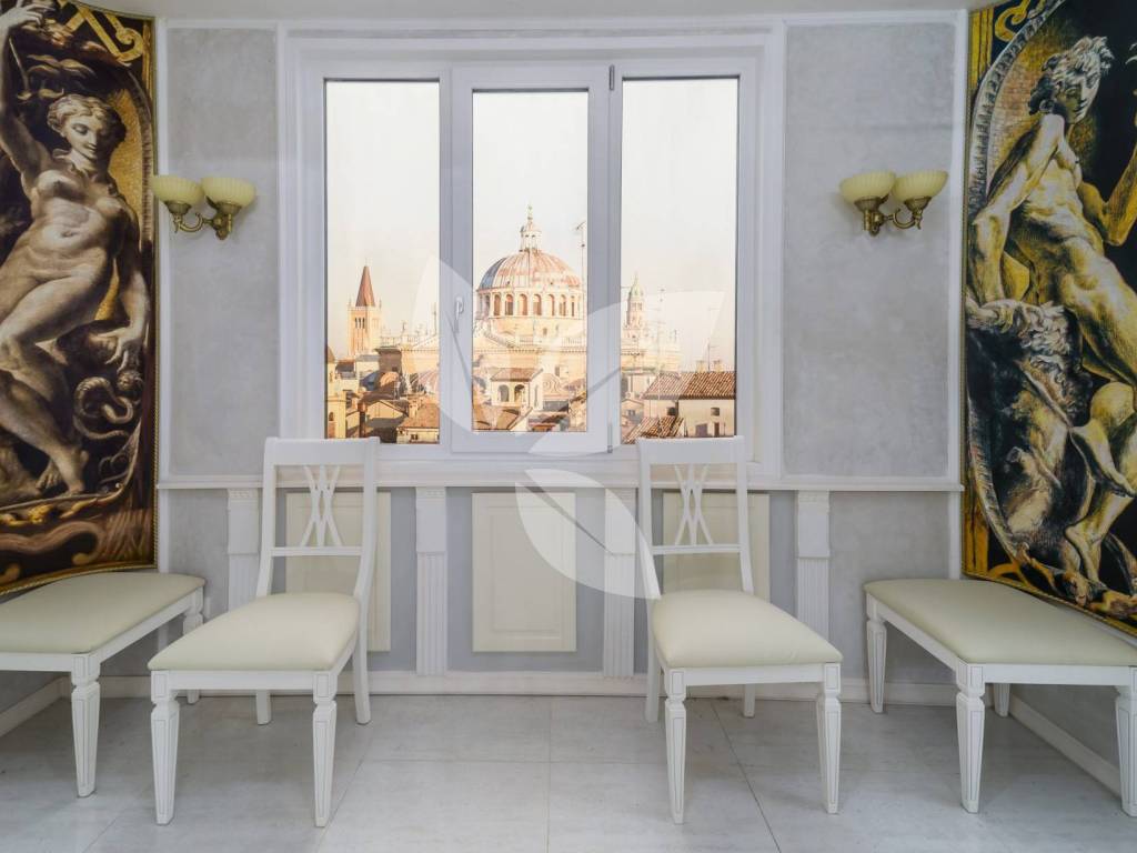 appartamento in vendita a Parma in zona Centro Storico