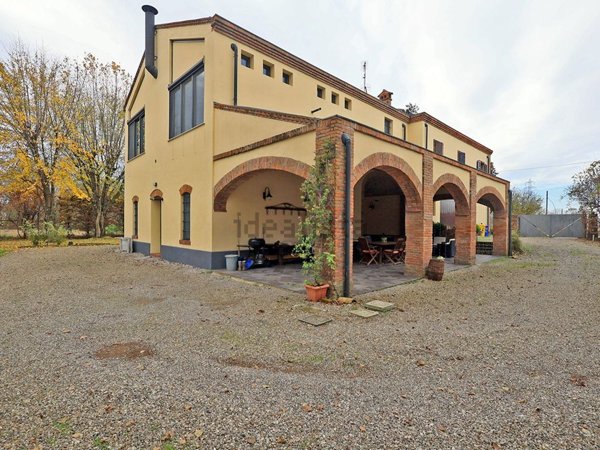 casa indipendente in vendita a Parma