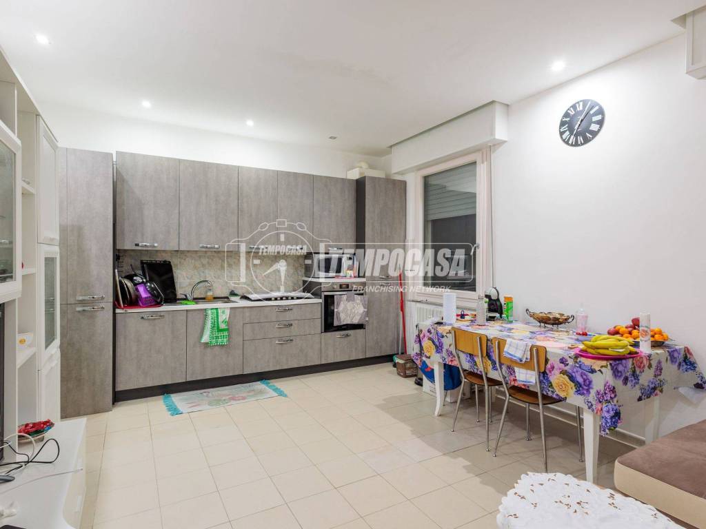 appartamento in vendita a Parma in zona San Lazzaro