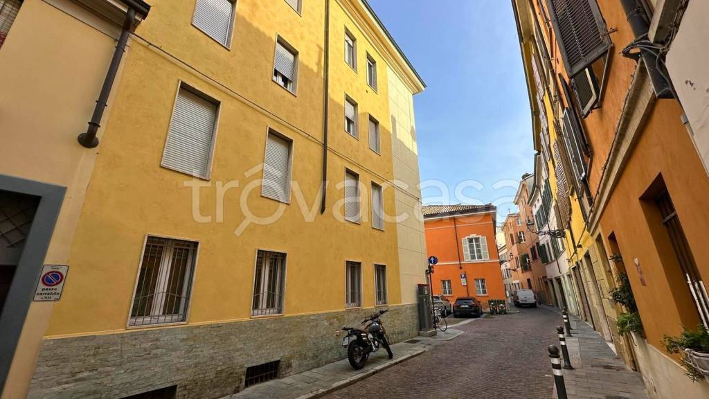 appartamento in vendita a Parma in zona Centro Storico
