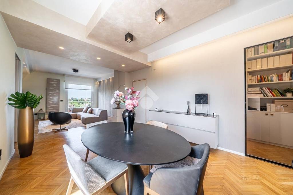 appartamento in vendita a Parma in zona San Lazzaro