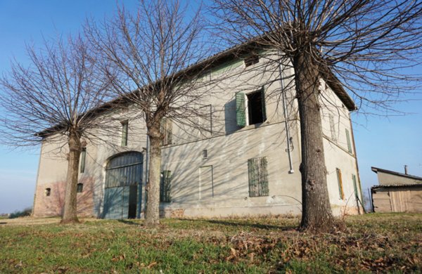 casale in vendita a Parma in zona San Martino / Paradigna