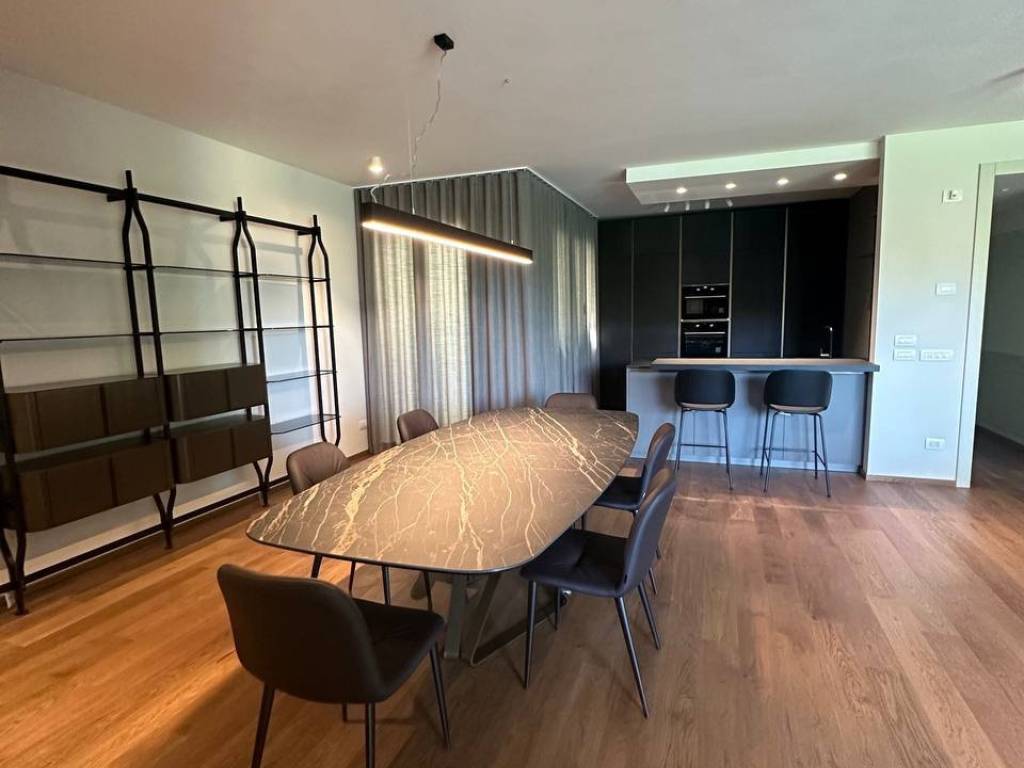 appartamento in vendita a Parma in zona Centro Storico