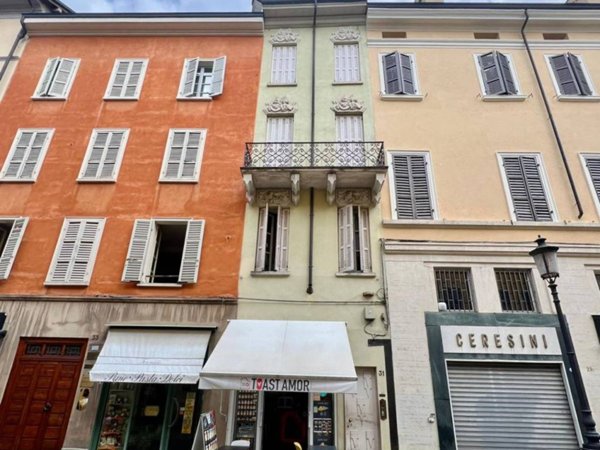 appartamento in vendita a Parma in zona Centro Storico