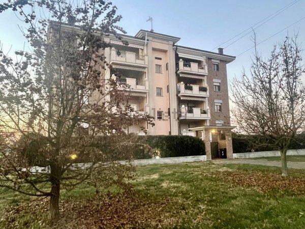 appartamento in vendita a Parma in zona Molinetto