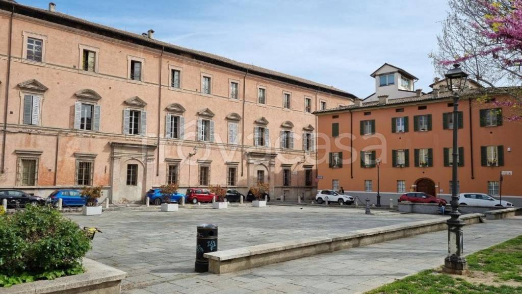 appartamento in vendita a Parma in zona Centro Storico