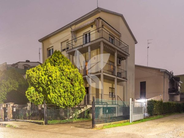 appartamento in vendita a Parma in zona San Leonardo