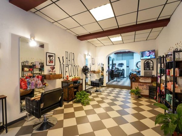 negozio in vendita a Parma in zona Centro Storico