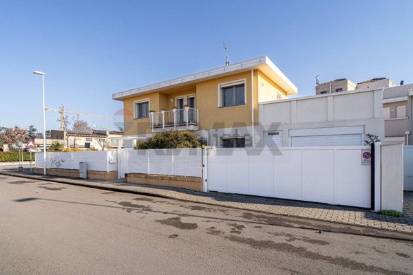 quadrivano in vendita a Parma