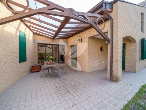 casa indipendente in vendita a Parma