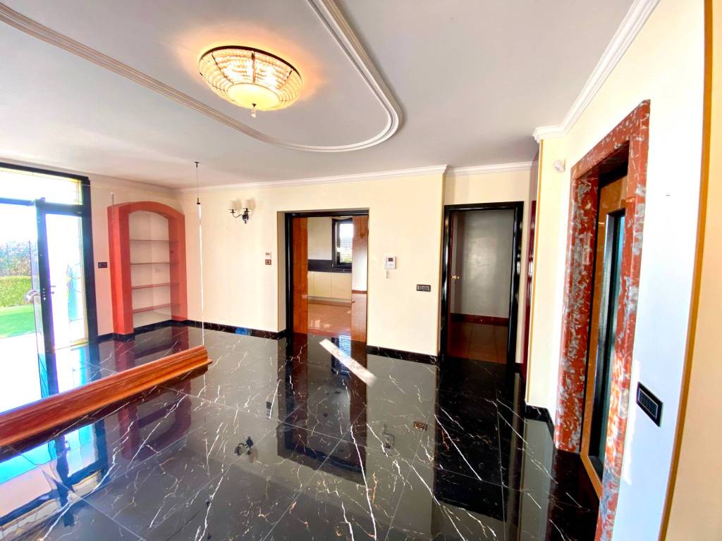 casa indipendente in vendita a Parma in zona Centro Storico