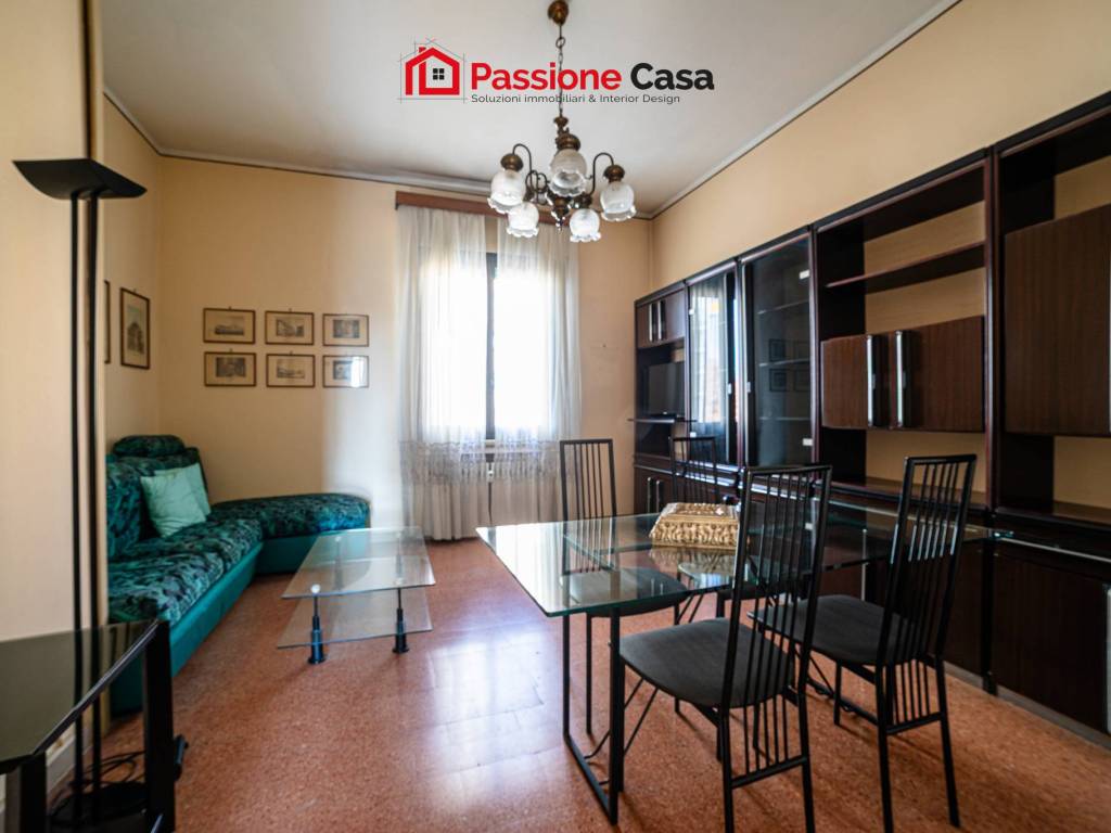 appartamento in vendita a Parma in zona San Lazzaro