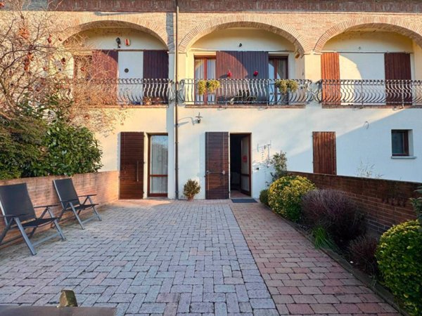 casa indipendente in vendita a Parma in zona Baganzola