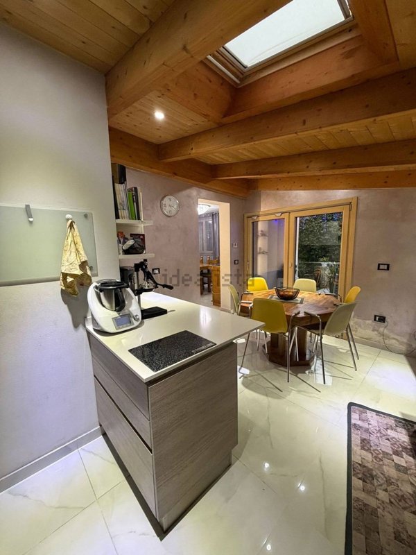 casa indipendente in vendita a Parma