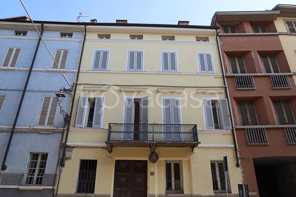 appartamento in vendita a Parma in zona Centro Storico