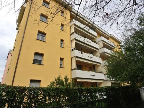 appartamento in vendita a Parma in zona Montanara