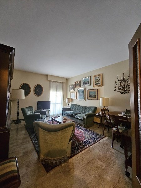 appartamento in vendita a Parma in zona Montanara