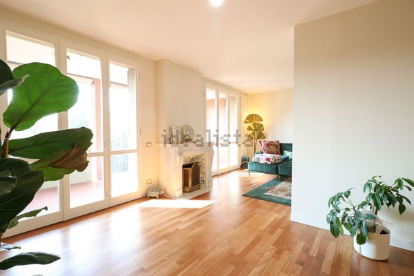 appartamento in vendita a Parma in zona San Lazzaro