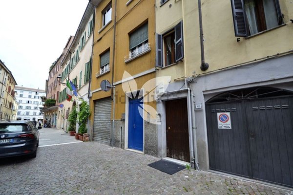 appartamento in vendita a Parma in zona Oltretorrente