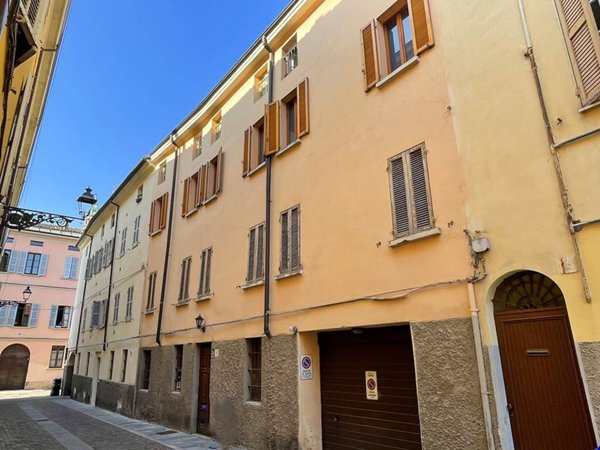 negozio in vendita a Parma in zona Centro Storico