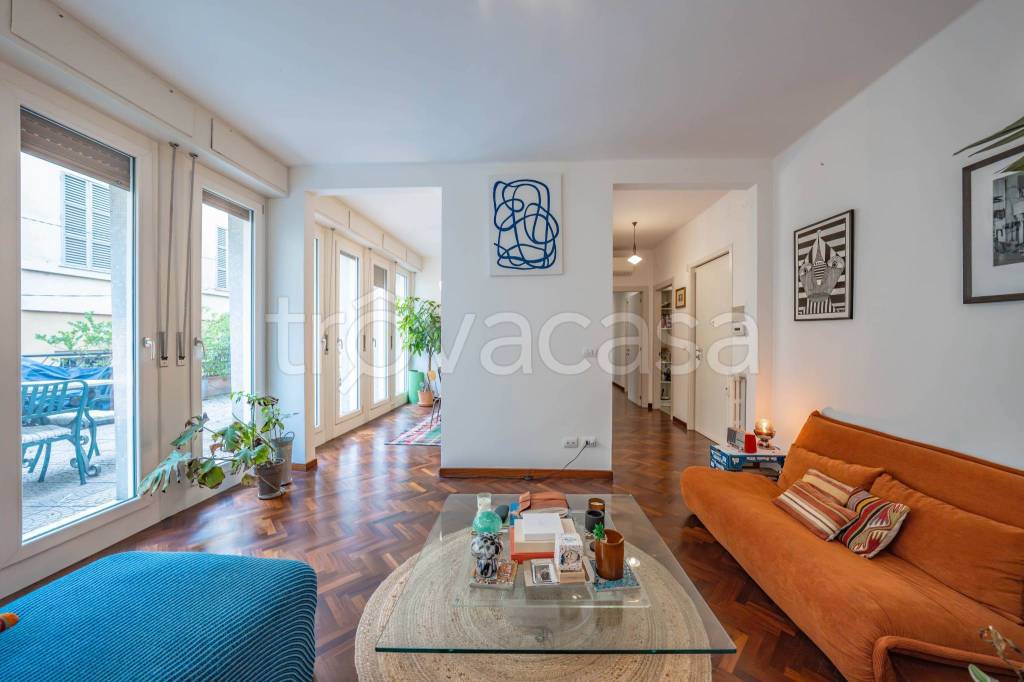 appartamento in vendita a Parma in zona Centro Storico