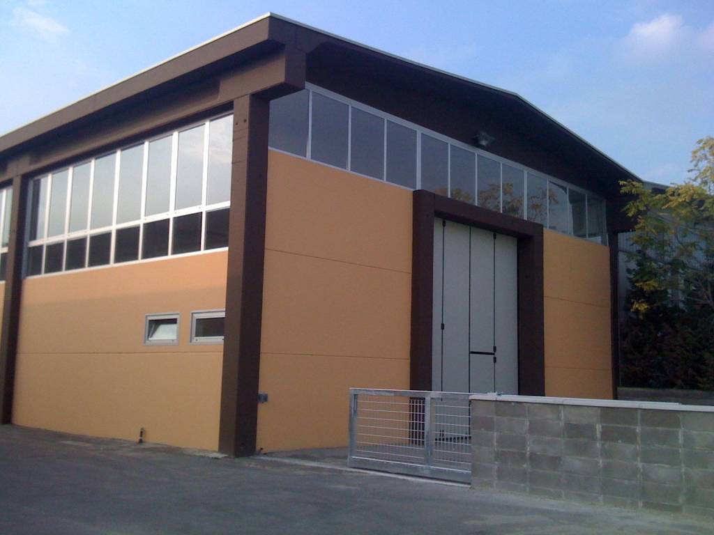 locale commerciale in vendita a Parma in zona San Leonardo