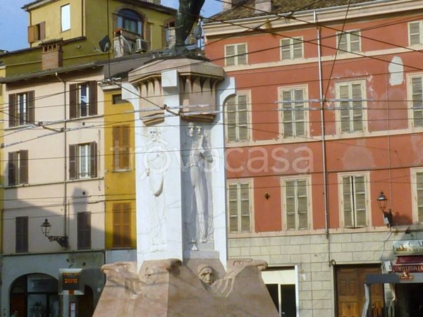 negozio in vendita a Parma in zona Centro Storico