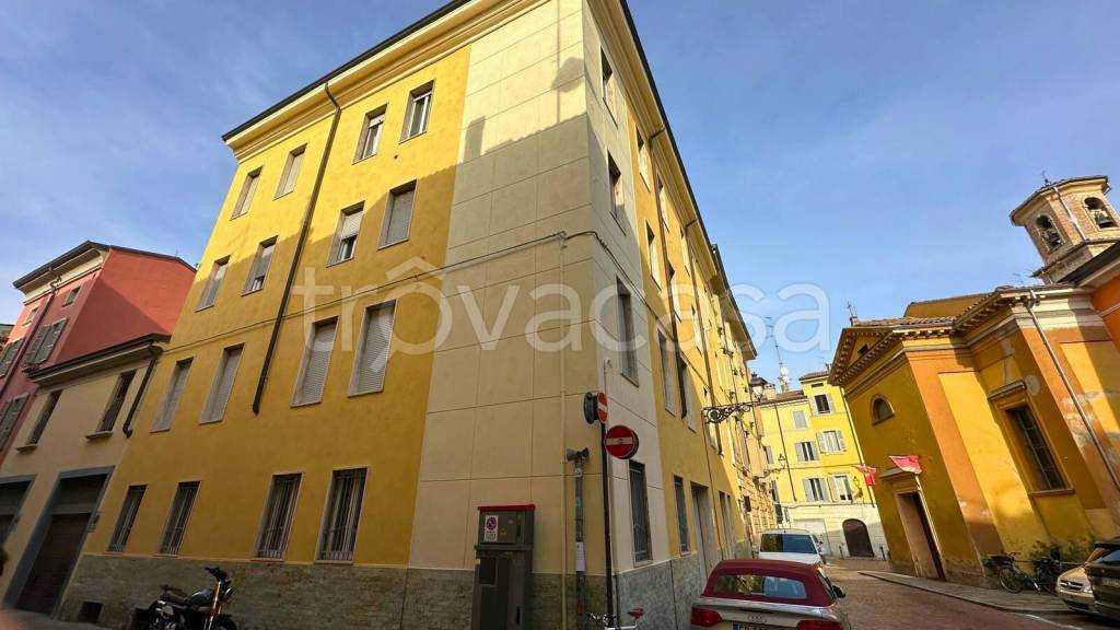 appartamento in vendita a Parma in zona Centro Storico