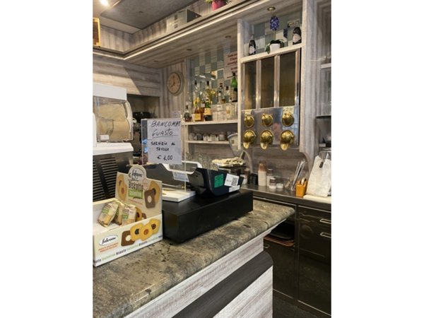 negozio in vendita a Parma