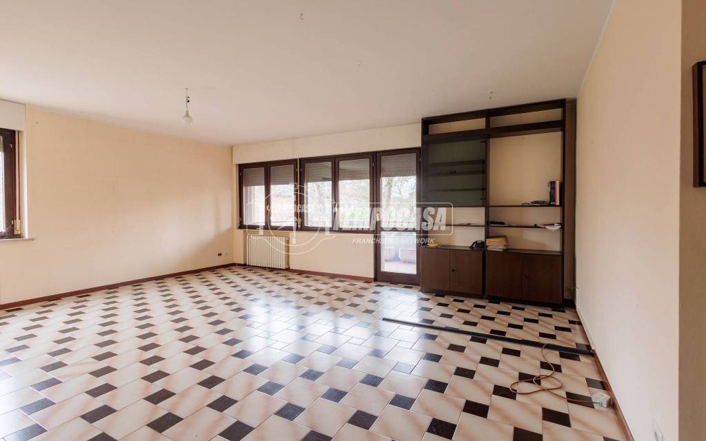 appartamento in vendita a Parma in zona San Lazzaro