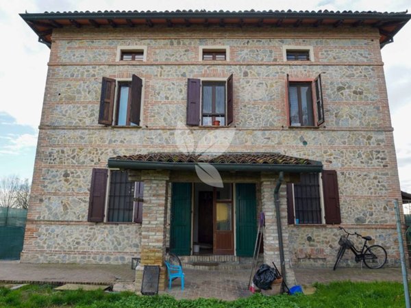 casa indipendente in vendita a Parma in zona San Martino / Paradigna