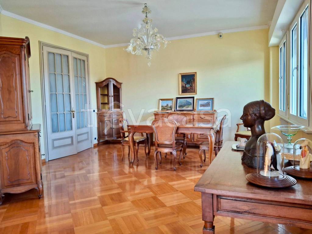 appartamento in vendita a Parma in zona Oltretorrente