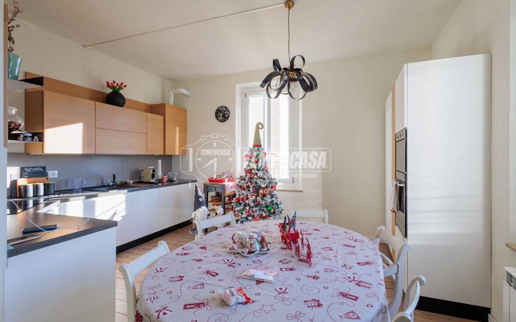 appartamento in vendita a Parma in zona Cittadella