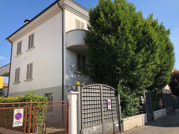 casa indipendente in vendita a Parma in zona Crocetta
