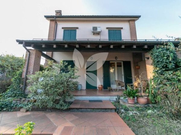 casa indipendente in vendita a Parma in zona Vicofertile