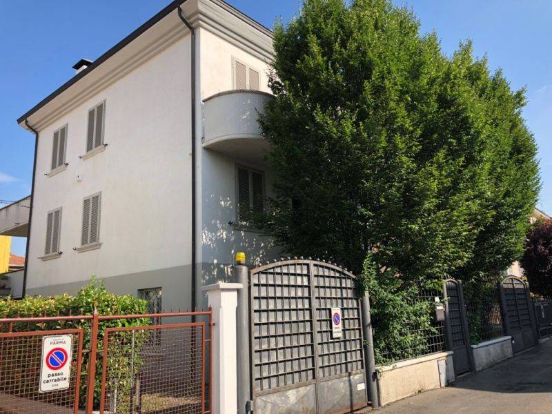 casa indipendente in vendita a Parma in zona Molinetto