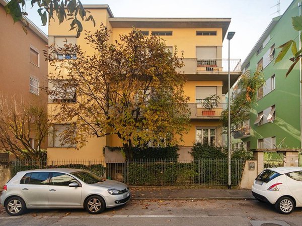 appartamento in vendita a Parma in zona Cittadella